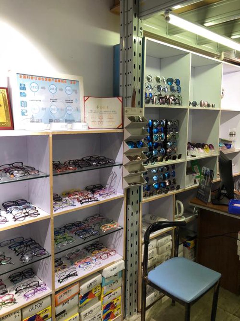 电商行业新动向：本土商企的发展机遇与挑战